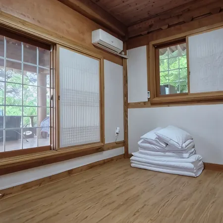 Gurye Sosandang Pension (Hanok)