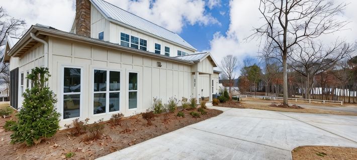 Fisherman's Dream, Beautiful lake house with stunning lake views and boat house Hotels in Jackson County