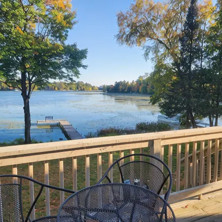 Lakefront Cabin on Snowmobile/UTV Trails