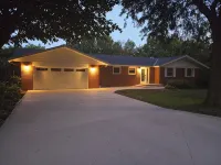 The Bradley House - Beautiful & Spacious Home - Near Campus & Stadium - con encanto