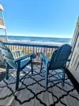 Oceanfront Getaway,  Directly on the Beach with Amazing Views - 3 estrellas