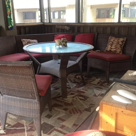 Luxury WATERFRONT condo overlooking pool, 5 mins to Dog Island, FREE boat slip.