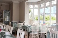 세인트, 주드스 롯지 B&B - 조식 운영