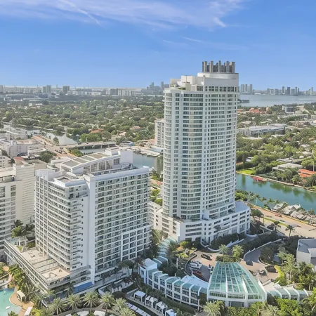 Fontainebleau III Oceanview Double Wide Balcony Full Kitchen. Washer/Dryer