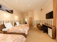 Hotel Pension Dahlem Hotels near Lichterfelde
