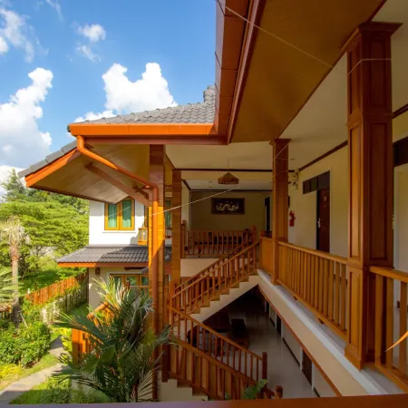 BaanPondchanok Hotel