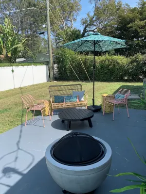 Mid-Century 2-Bedroom Charm - Beach, Pets, Fenced Yard in Fabulous Venice - 4 ดาว
