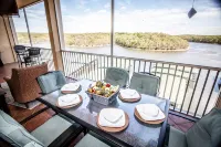 8104 Towers, Beautiful Condo! Quiet! Elevators, Indoor/Outdoor Pools. Free Wifi - 4-Star