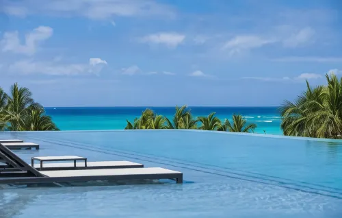 Alohilani Resort Waikiki Beach - 5-Star