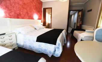 Hostal Goya Suites