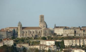 Hotel des Pyrenees