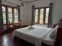 Riverside Garden Hostel