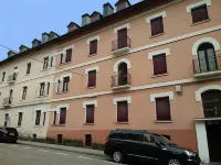 Apartamentos Canfranc 3000 فنادق في Candanchu