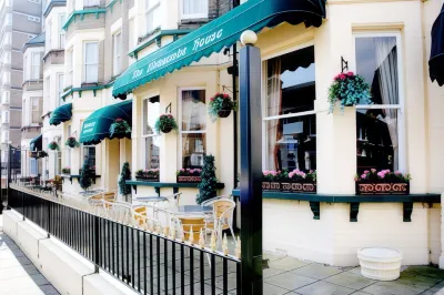 Ilfracombe House Hotel - Near Cliffs Pavilion Hotels near Southend Pier and Railway