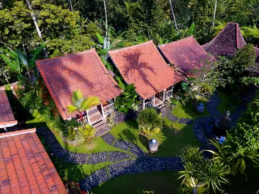 峇里島德烏馬傳統生態旅館