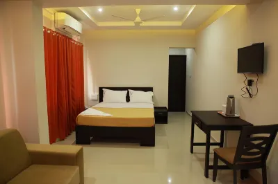 Riva Residency Hotels near Thiruvithuvakodu Divyadesam, Malai Nadu Divyadesam, Anju Murthy Kovil Uyyavantha Perumal Temple