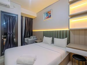 Nice and Comfy Studio Apartment at Transpark Cibubur