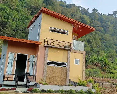 Villa Yesrin Các khách sạn ở Sukamakmur