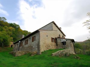 Vista Monte Amiata per 3 ospiti Agriturismo La Piaggia - Vivo d'Orcia