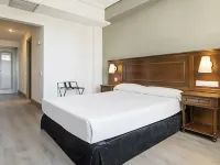 Hotel Ilunion Las Lomas Hotel a Merida