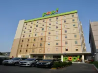 Pop! Hotel Tebet Jakarta Hotel a 