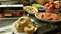 TRYP by Wyndham Halle - servizio colazione