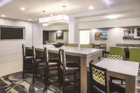 La Quinta Inn & Suites by Wyndham Milledgeville Hotels in Milledgeville