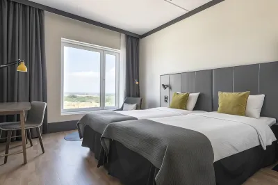 Quality Hotel View Hotel dekat Oresund Strait