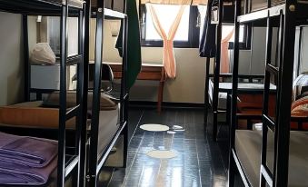 Feel Like Home Dormitory - Hostel