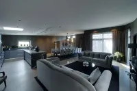 The Lamp Hotel & Spa