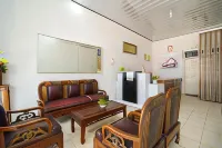 RedDoorz Near Kampus Uin Lampung Hotels in East Tanjung Karang