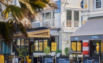 Harbour Breeze - Contemporary Waterside Bolthole on Torquay's Iconic Marina