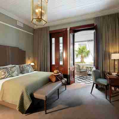 The Winchester Hotel by Newmark Rooms