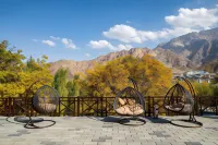 ARCHAZOR Mountain Resort