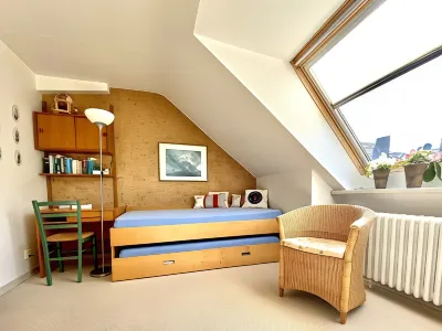 Haus Germania Hotels in der Nähe von Büste Hoffmann Von Fallersleben