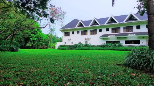 Chateau Bleu Resort Hotels in Los Baños