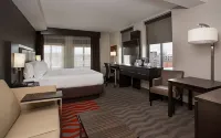 Holiday Inn Express Springfield Downtown Hotels near UMass Center at Springfield