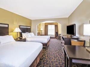 Holiday Inn Express & Suites Marysville