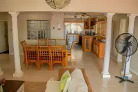 The Whytehouse Villa