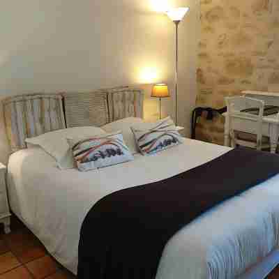 Hotel la Bastie d'Urfé Rooms