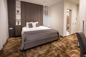 Alive Hotel
