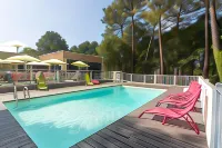 Lorient Résidence - piscina