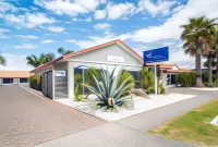 White Heron Motor Lodge - Motels