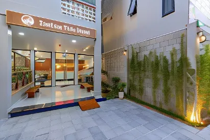 Truong Tien Hotel