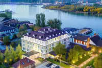 Петровский Причал Luxury Hotel & SPA Отели рядом с достопримечательностью «Ростовский областной музей изобразительных искусств»