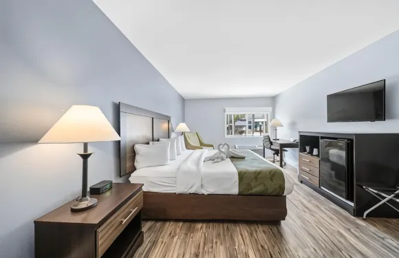 坦帕品質酒店及套房（靠近展覽場和娛樂場）