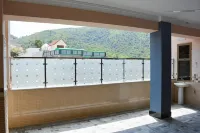 Khyber Guest House Swat โรงแรมในไซดูชาริฟ