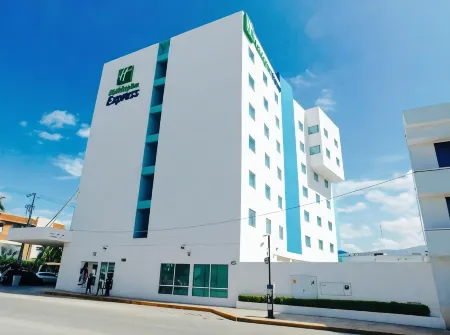 Holiday Inn Express Tuxtla Gutierrez la Marimba Отели в г. Тустла-Гутьеррес