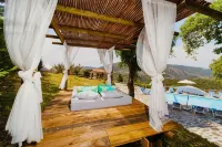 Arrabia Guest Houses Glamping - С бассейном