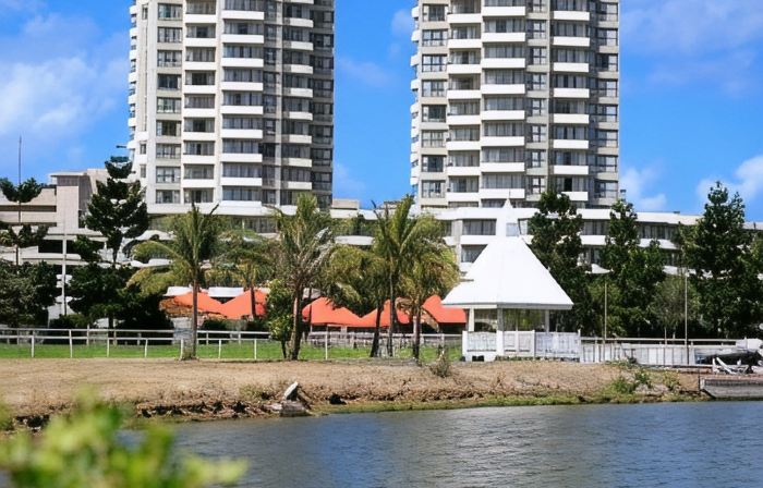 Ramada Hotel & Suites by Wyndham Noumea